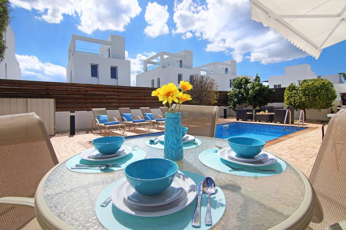 Foto 3 von 33: Villa für 7 Personen mit Balkon