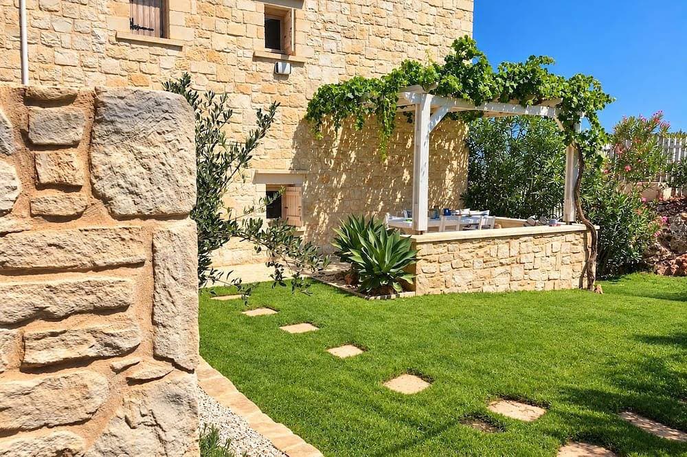 Foto 12 von 30: Villa Athina, Kokkino Horio, Chania. Charmante Steinvilla mit tollem Meerblick.