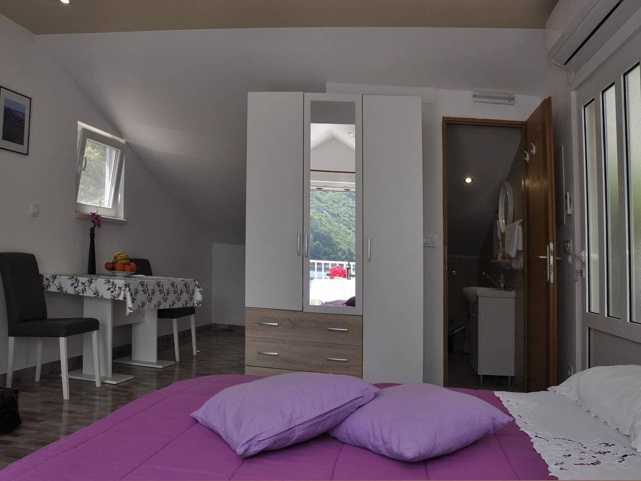 Foto 2 von 20: Apartment Danijela Mljet - Studio Apartment with Balcony and Sea View