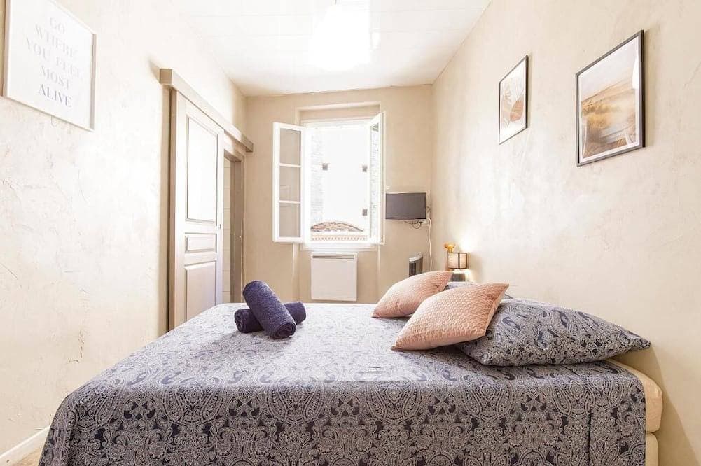 Foto 3 von 7: Chambre Portal - Hypercentre - Gaillac