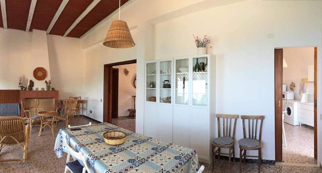 Foto 5 von 44: Three-Bedroom House