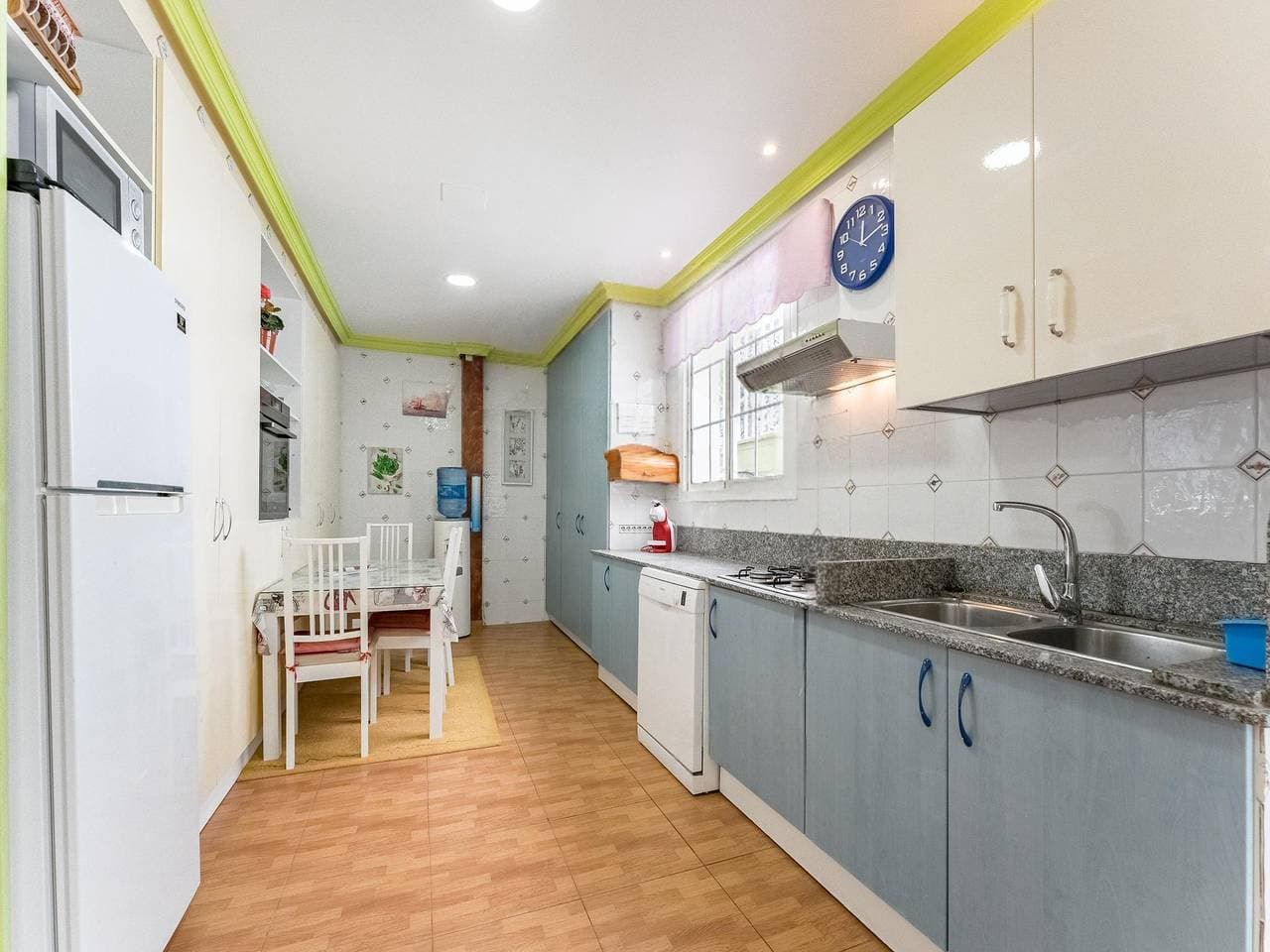 Foto 5 von 36: Wohnung mit Gemeinschaftspool und Garten