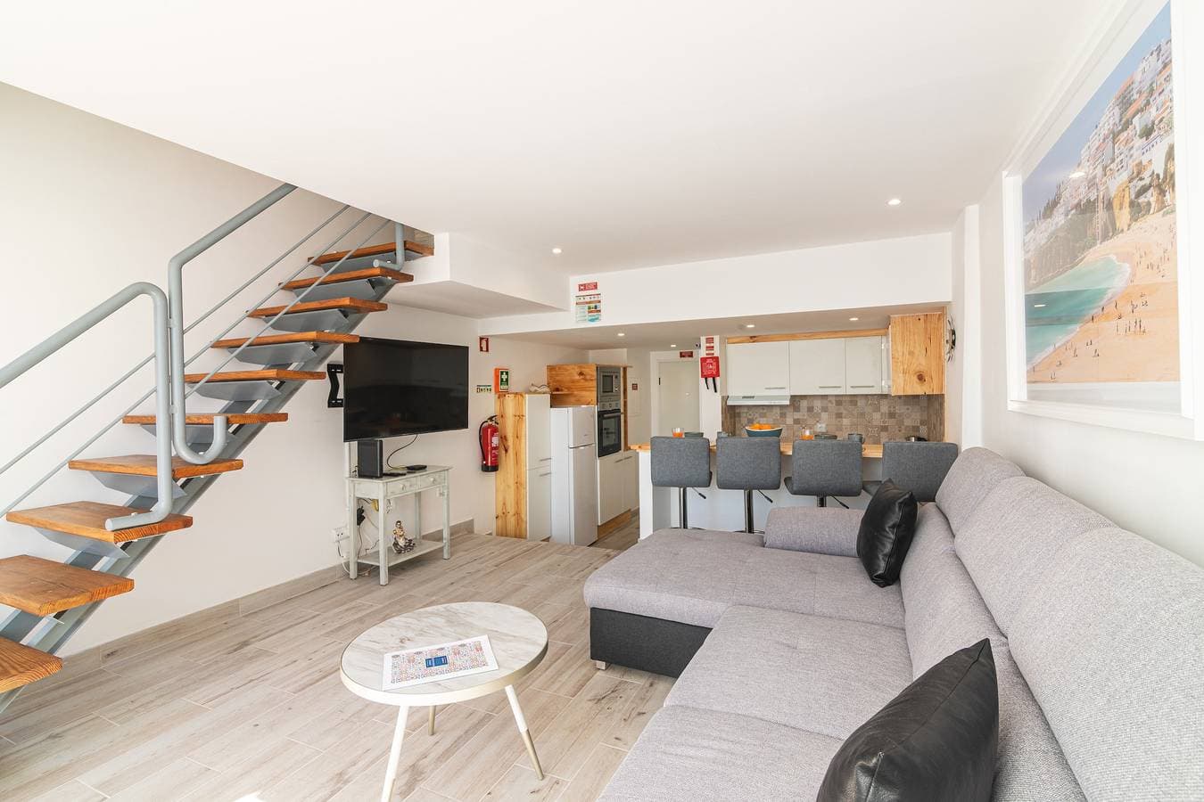 Foto 4 von 20: Duplex-Apartment T2 Montechoro mit Gemeinschaftspool, WLAN und Klimaanlage