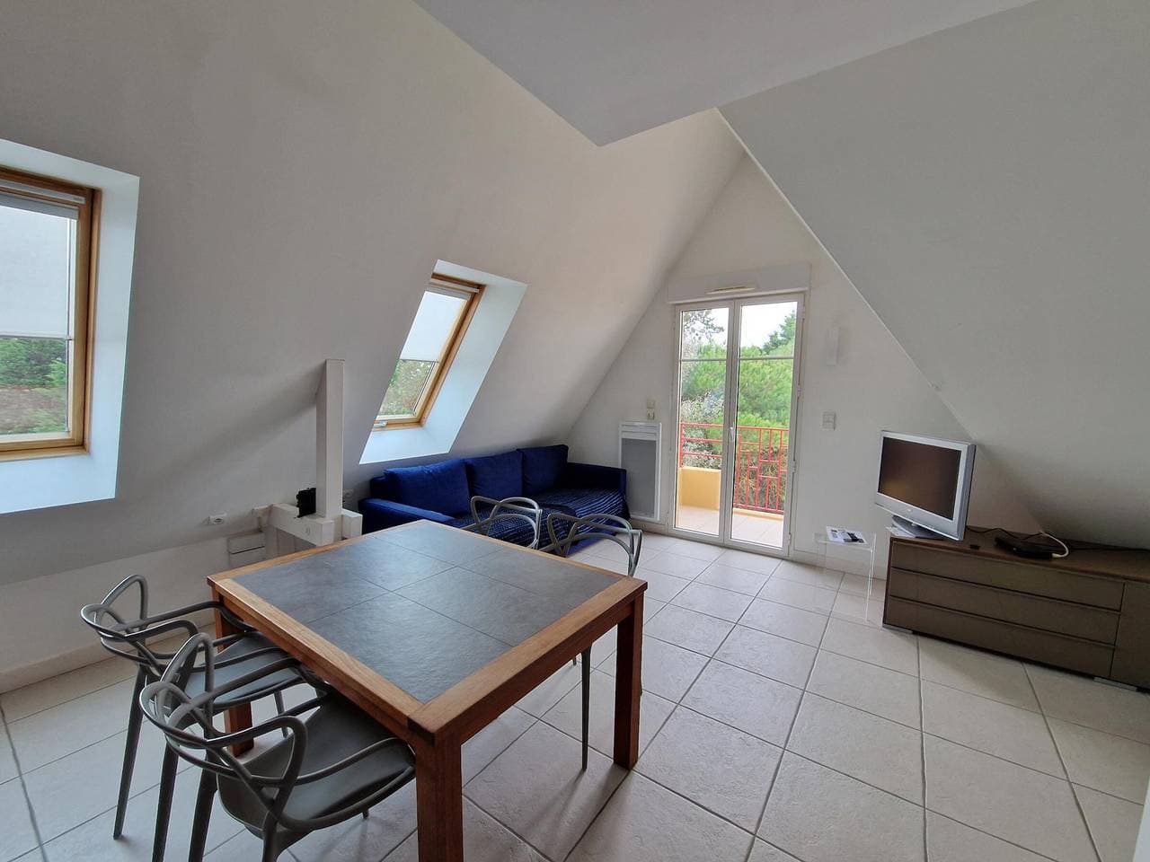 Foto 4 von 21: Schöne 2-Zimmer-Wohnung mit Balkon, WIFI und Parkplatz nahe am Strand