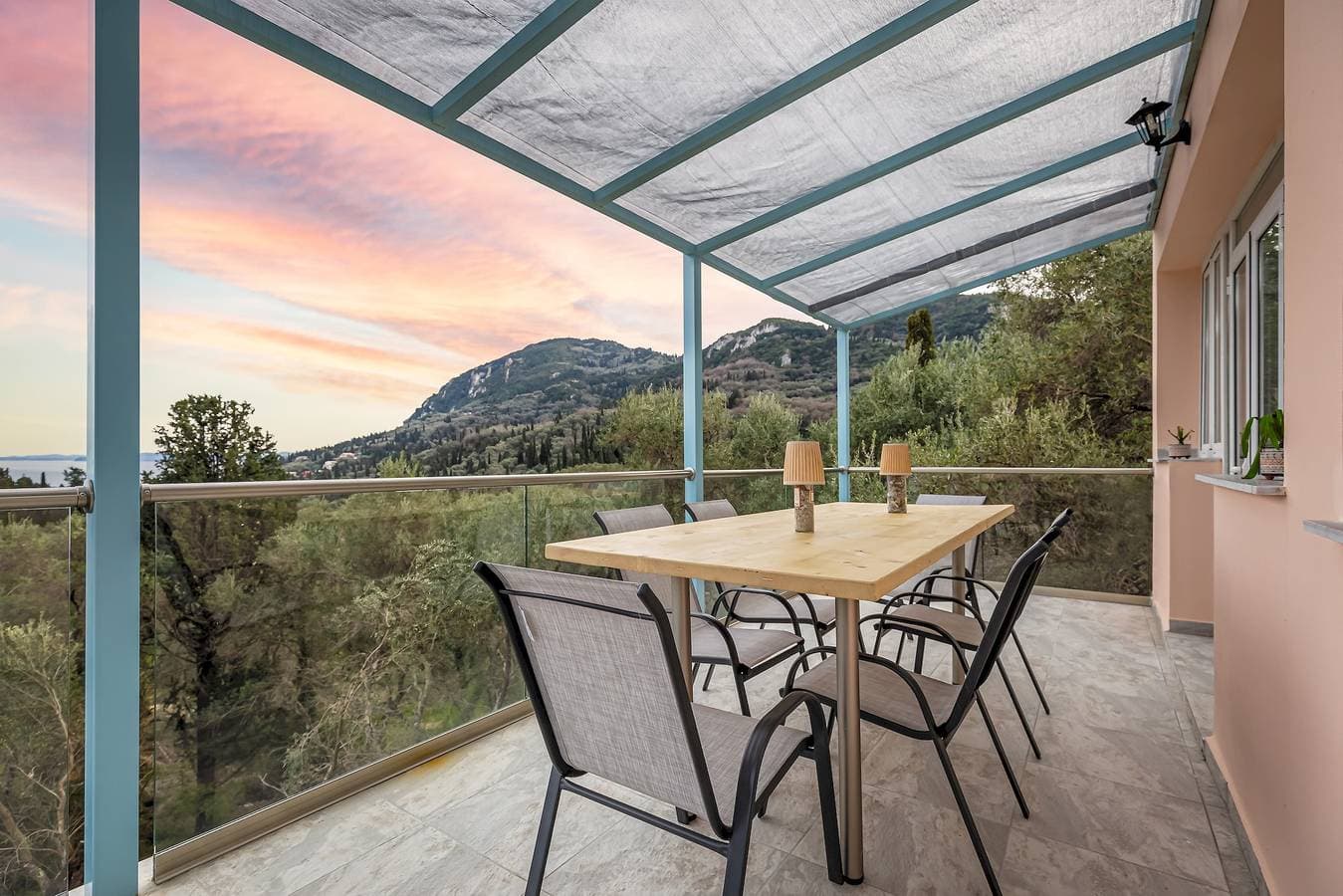 Foto 9 von 34: Ferienhaus für 6 Personen mit Balkon