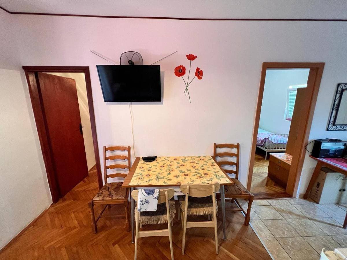 Foto 4 von 16: Two-Bedroom Apartment