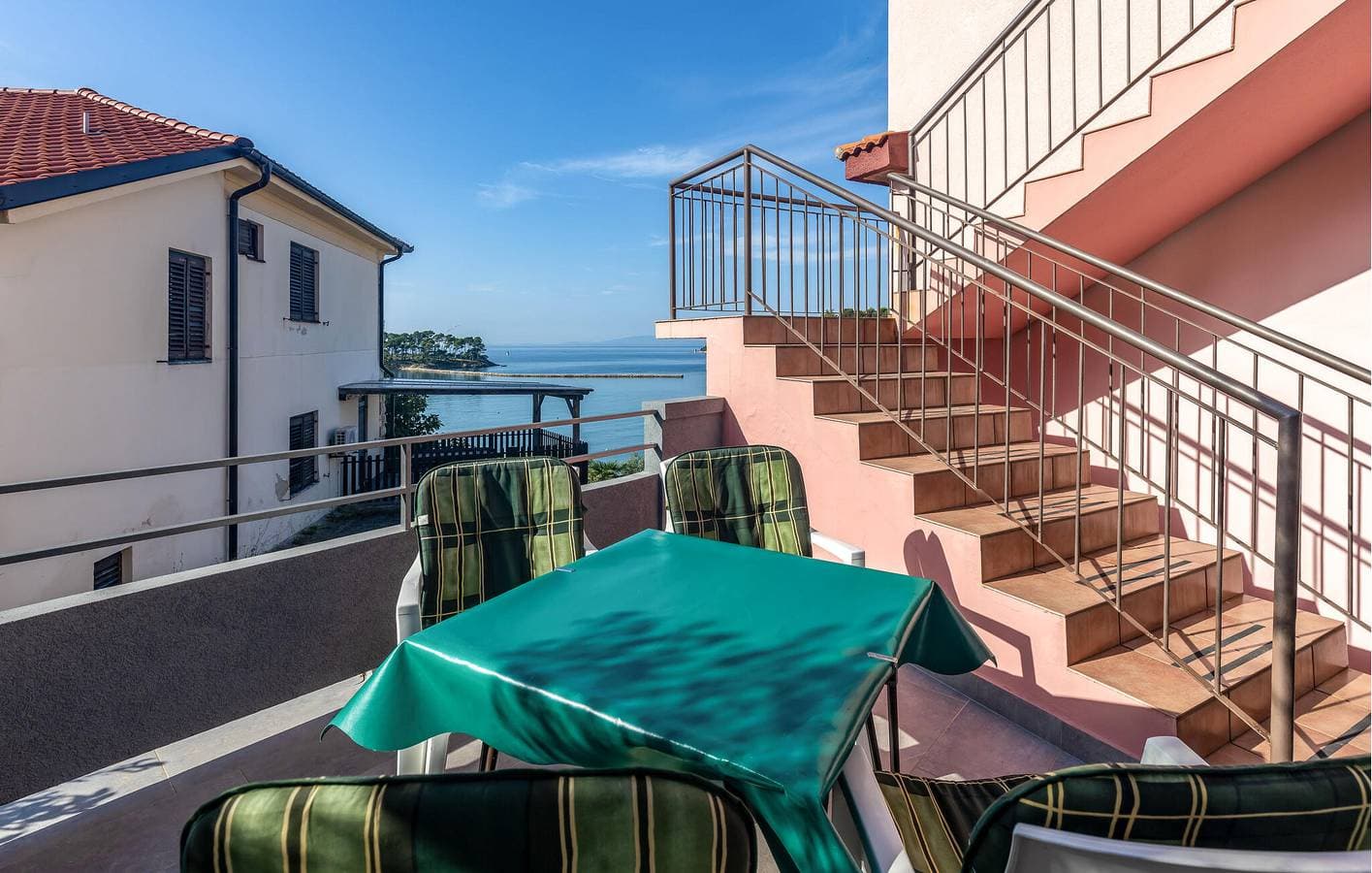 Foto 7 von 25: Gemütliche 70 m² große Wohnung mit Terrasse und WLAN, 1 km vom Strand entfernt