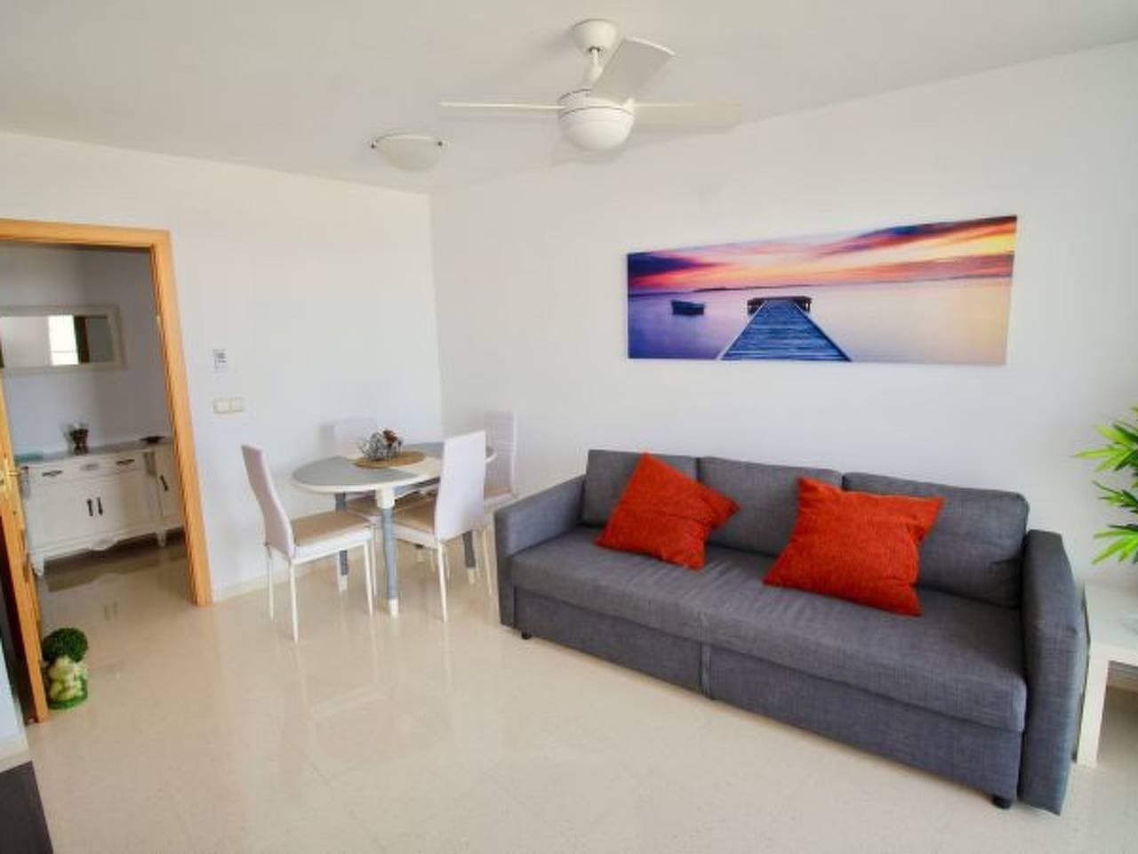 Foto 11 von 35: Apartamento Postiguet Con Balcon