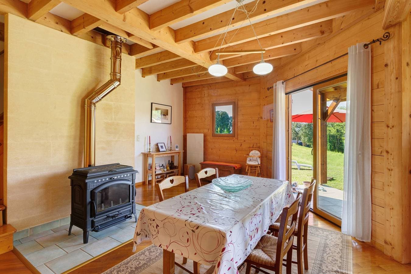 Foto 6 von 29: Gîte Le Bosquet mit privater Terrasse, Garten und Klimaanlage in Calviac-en-Périgord