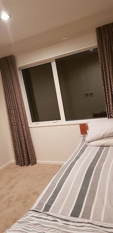 Foto 12 von 13: Preiswertes, gemütliches und komfortables Haus in Auckland, Neuseeland.