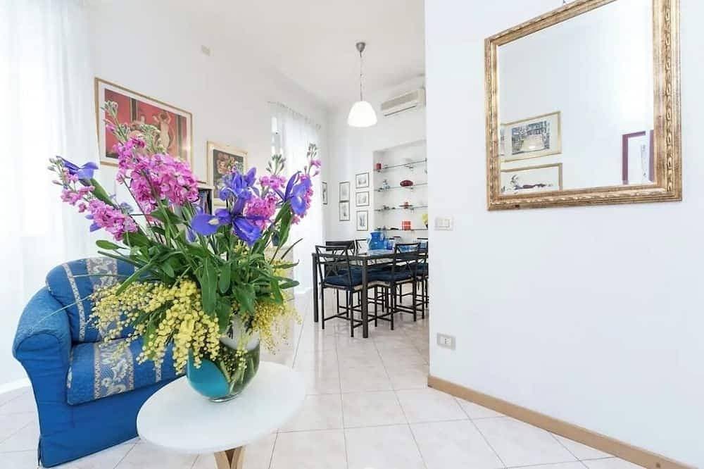 Elegant apartment in the heart of Rome - Spanish Steps 1