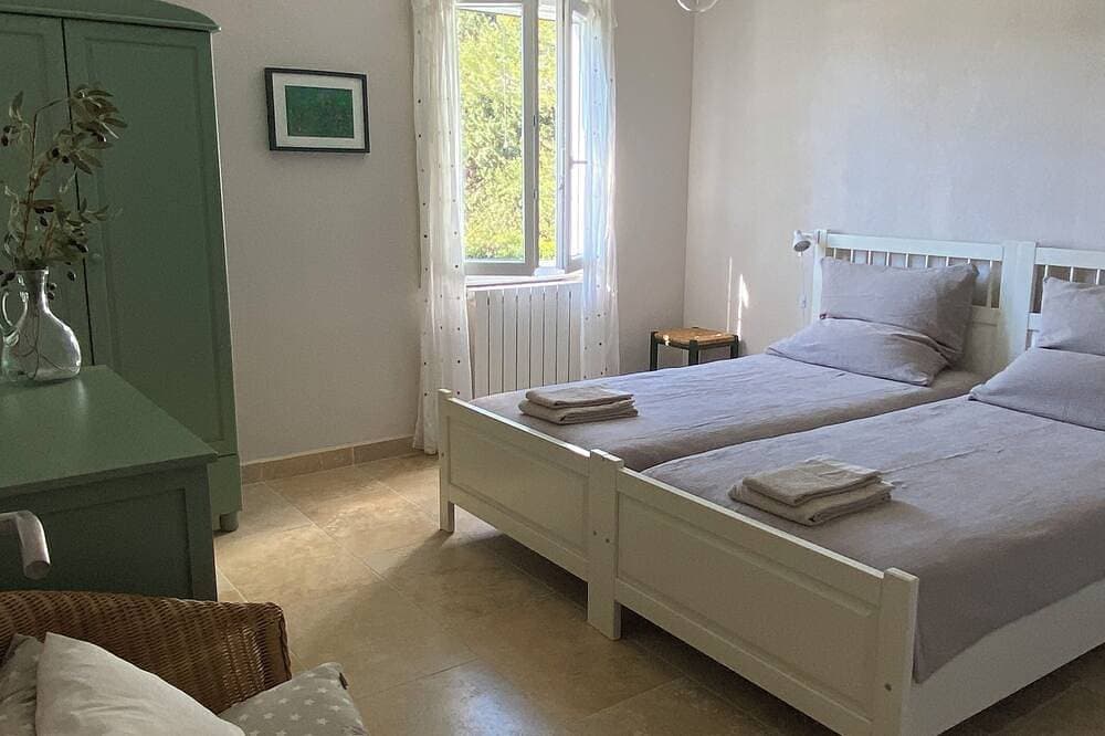 Foto 2 von 30: Aux Mûriers en Provence