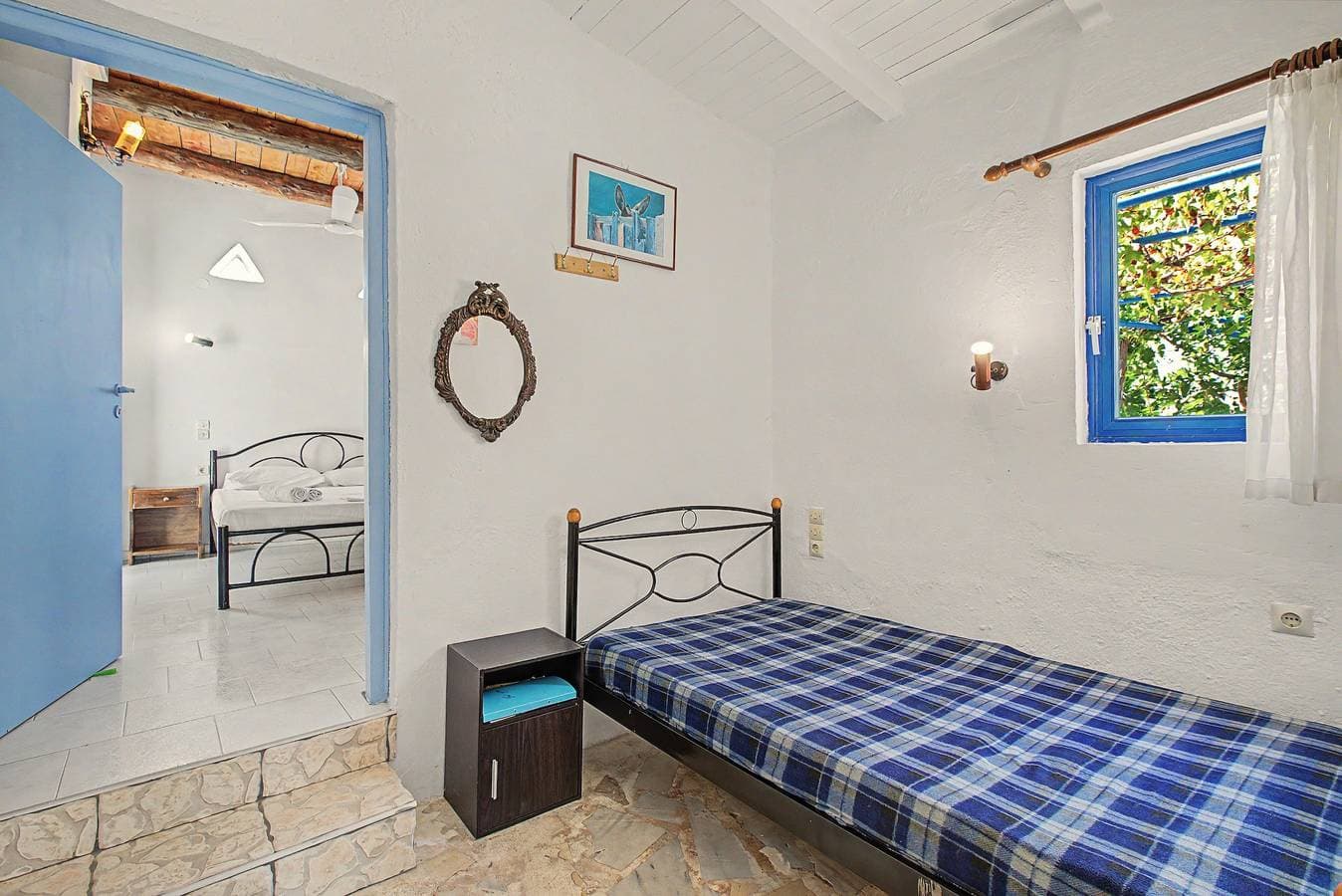 Foto 11 von 30: Iliana's Bungalow: Bergblick, WLAN & Klimaanlage – Gemütliches Ferienhaus