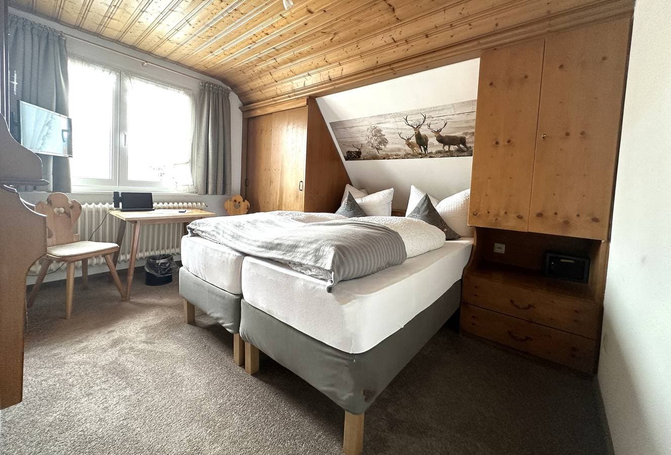 Foto 9 von 11: Hotel Zartenbach - kleines Doppelzimmer mit Dusche und Wc