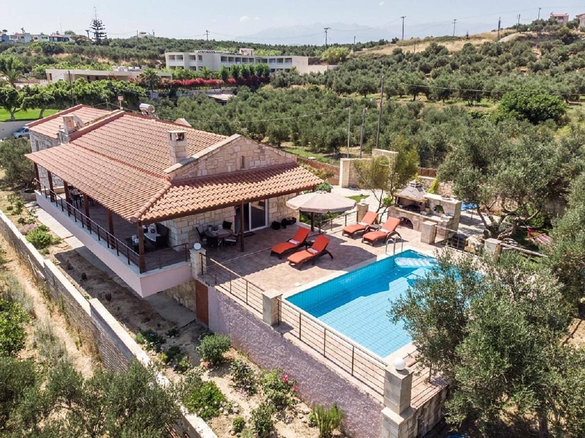 Foto 5 von 5: Villa with Private Pool