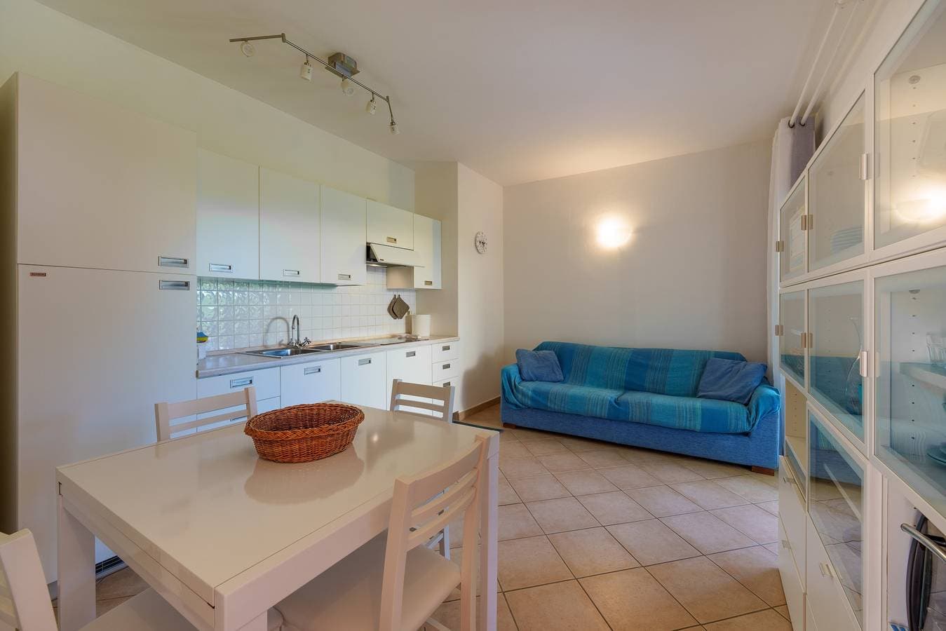 Foto 6 von 20: Ferienwohnung 'Casa Vacanze Mandorlo' mit Gemeinschaftspool, Terrasse und Garten