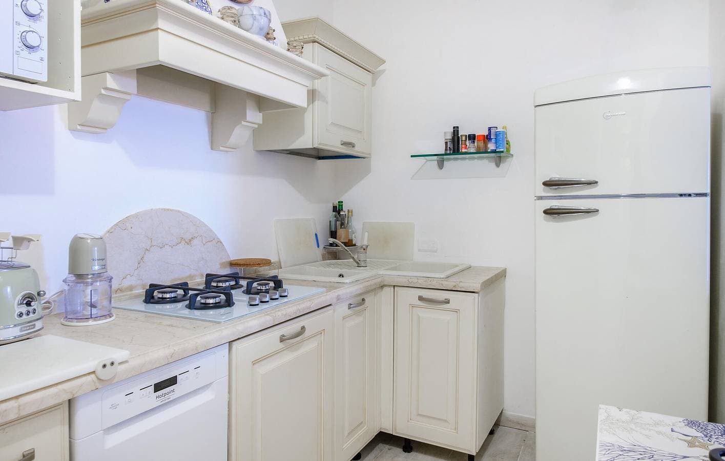 Foto 9 von 39: 130qm Wohnung mit Pool, Parkplatz, Terrasse und Internet - 2,5km zum Strand