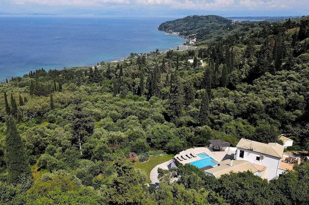Foto 11 von 30: August-Sept. Rabatt. Zweistöckige Villa mit privatem Pool, Grill und Spielzimmer
