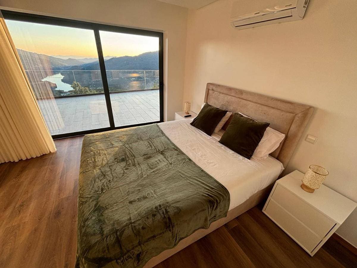 Foto 4 von 22: Villa with Private Pool