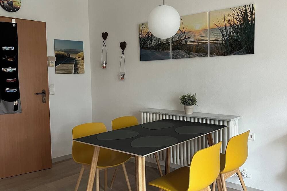 Foto 6 von 19: Moderne, ruhige und strandnahe Wohnung Ortsrand Binz mit Balkon