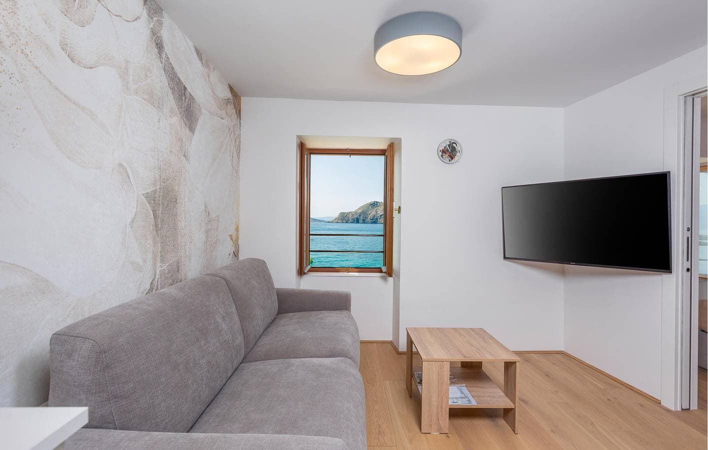 Foto 4 von 27: Gemütliche Ferienwohnung in der Nähe von Vela Plaža mit WLAN und Parkplatz