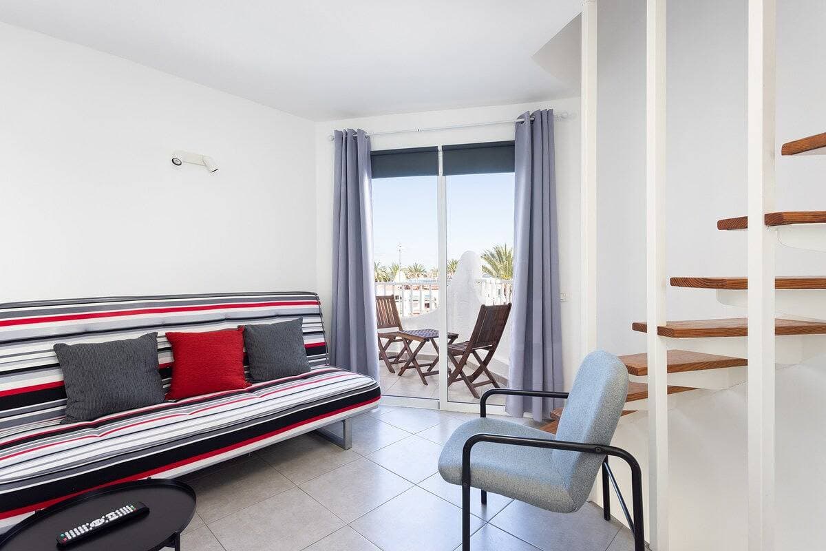 Foto 4 von 43: Ferienwohnung für 3 Personen mit Pool