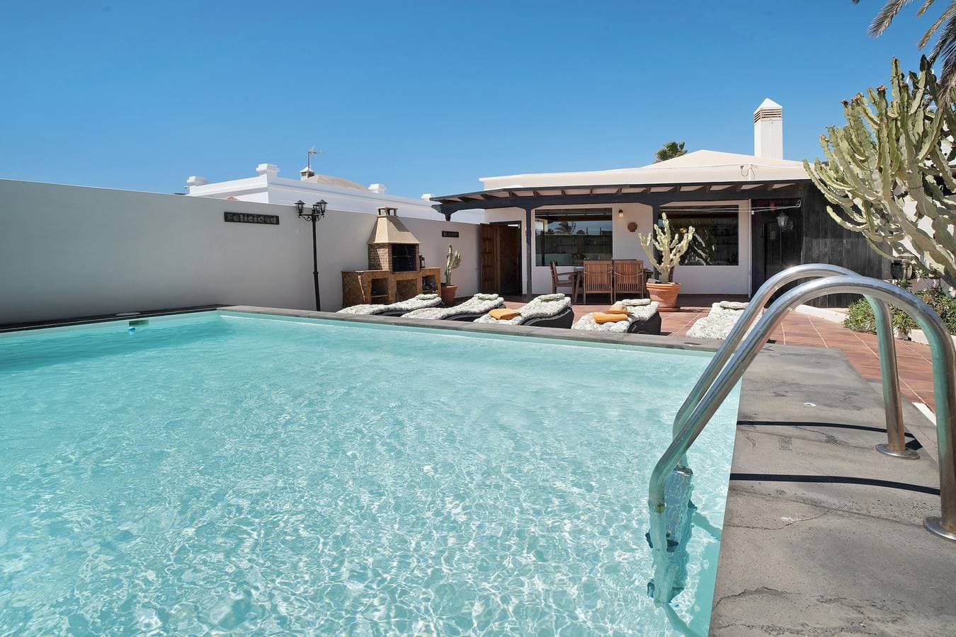 Foto 2 von 25: Ferienhaus "Villa Mar" in der Nähe dem Strand mit Meerblick, Pool & WLAN
