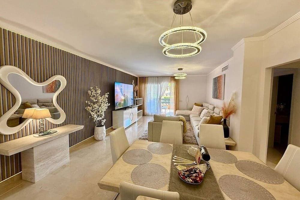 Foto 6 von 30: Casares Beach Doña Julia Golf Apartment With Private Garden Direct Pool Access
