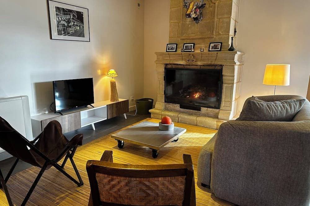 Cosy house between Angers and Saumur, comfort and charm guaranteed. 1