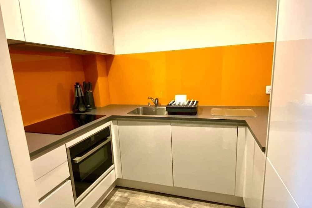 Foto 10 von 11: Luxurious Studio Apartment inc Free Parking & WiFi