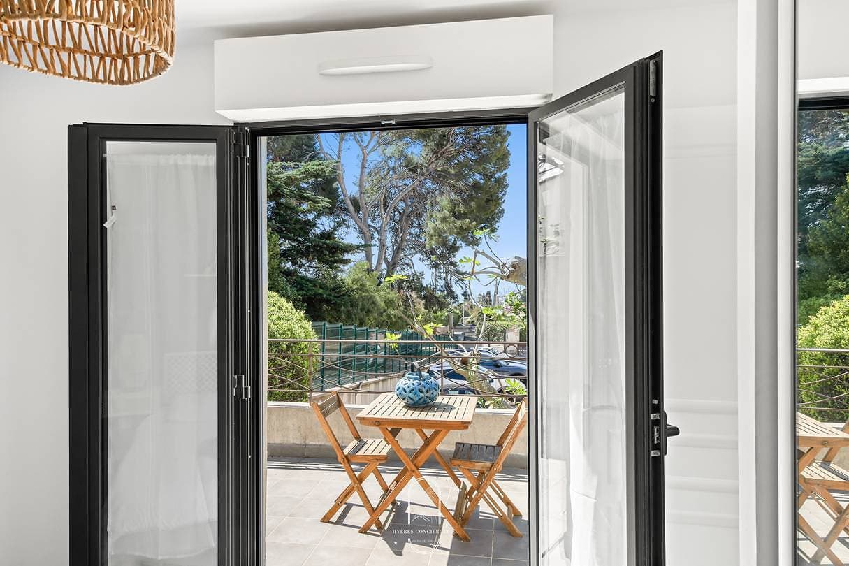 Foto 10 von 17: Ferienwohnung für 6 Personen mit Terrasse