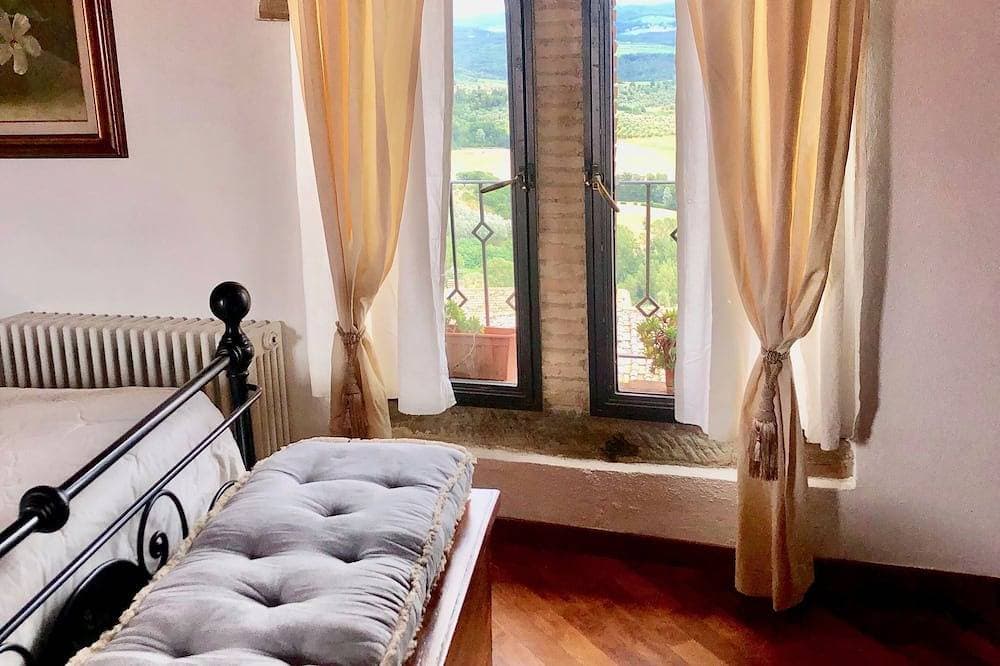 Foto 7 von 30: Panoramablick über die Toskana von schönen 2Bd Wohnung in mittelalterliche Festungsstadt