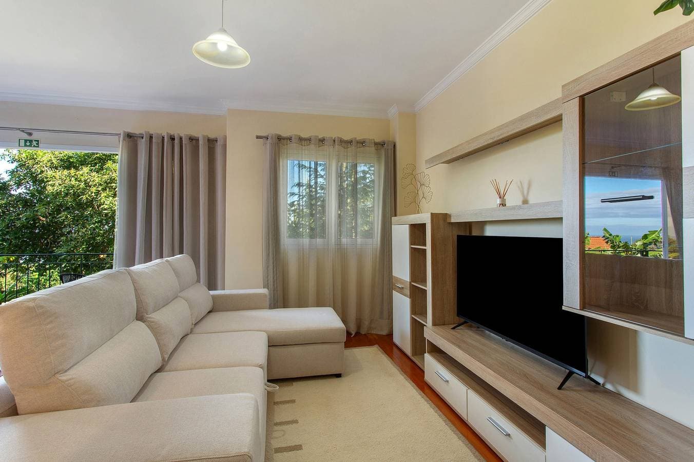 Foto 4 von 27: Ferienhaus 'Refúgio Dourado' mit Meerblick, Gemeinschaftsgarten und WLAN