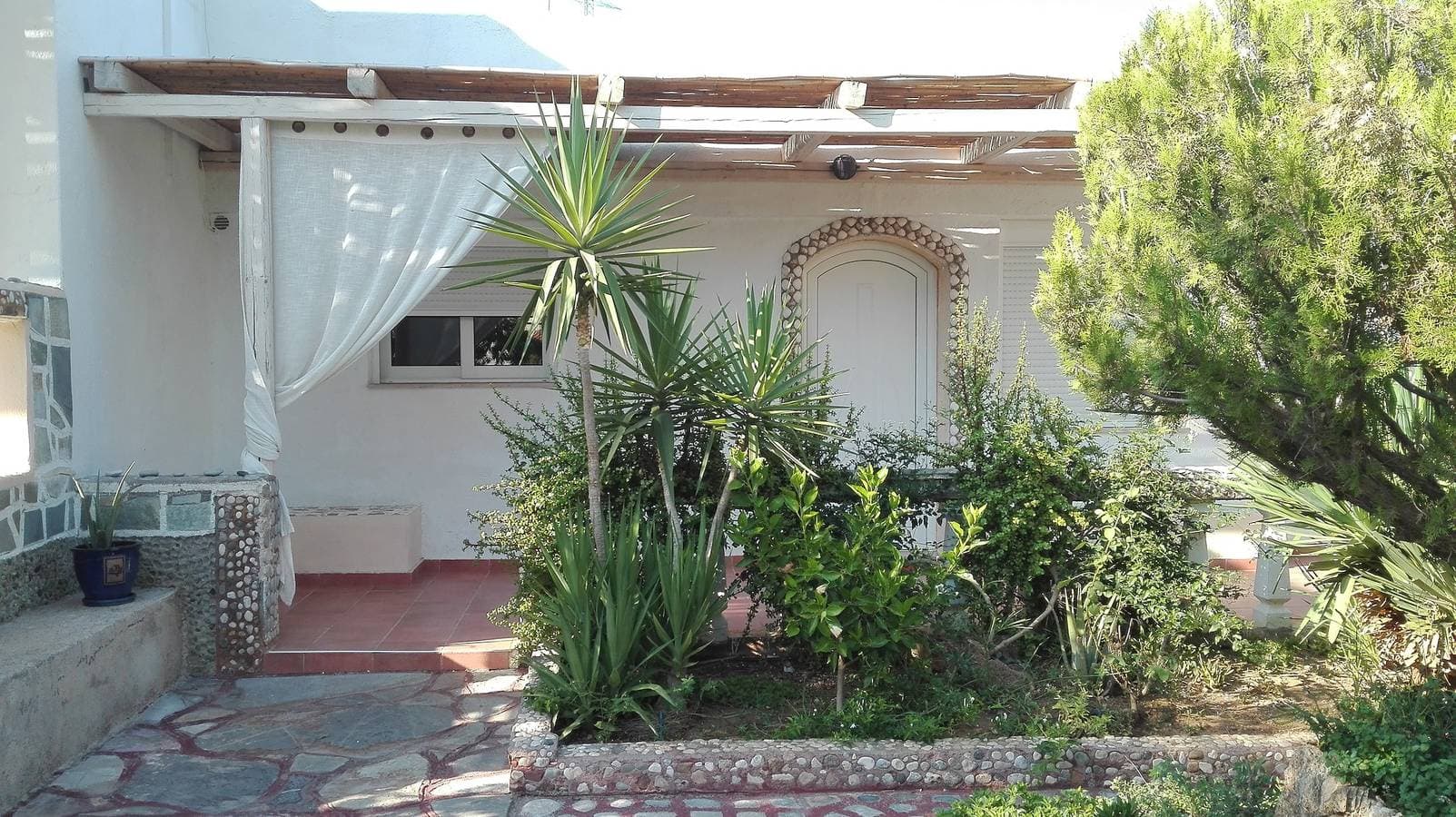 Gemütliche Luxusvilla mit Garten nahe dem Meer 1