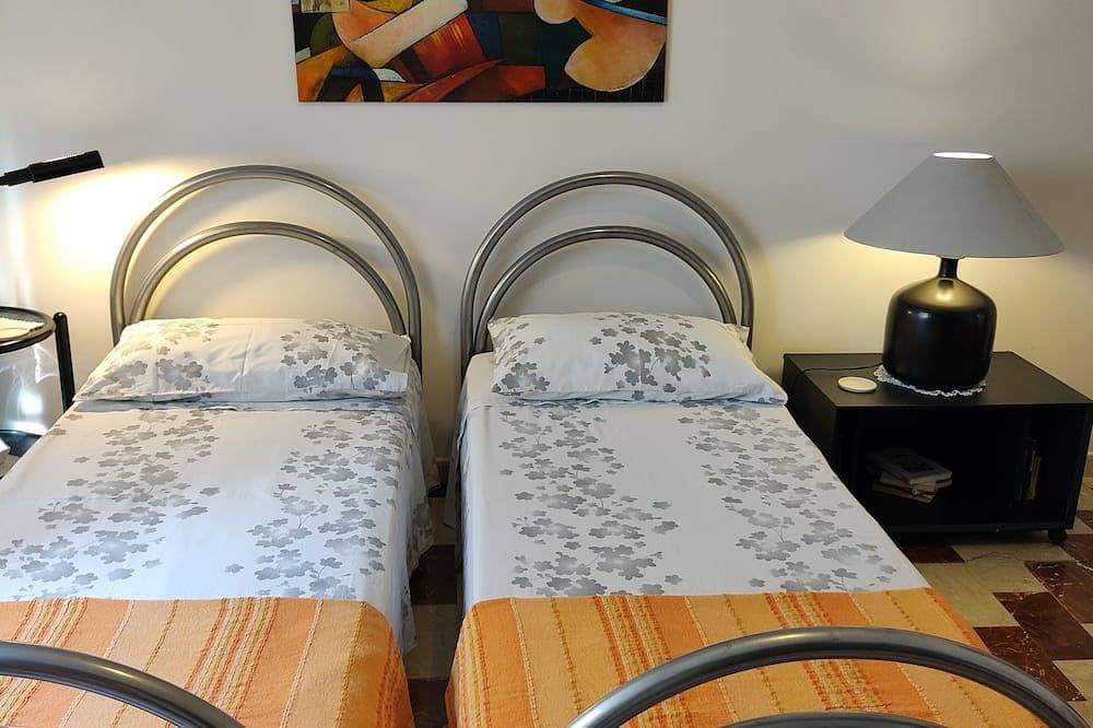 Foto 4 von 27: Komfortables Apartment Mit Garten, Wi-Fi Netflix Iun