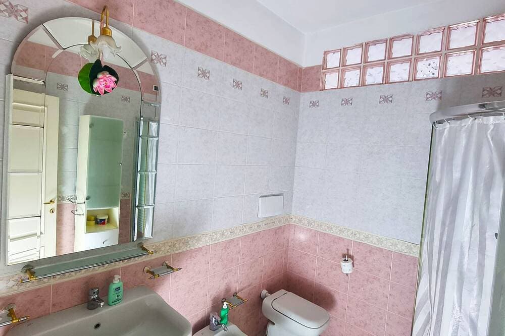 Foto 9 von 28: Alisea - rooms in villa with pool and free parking