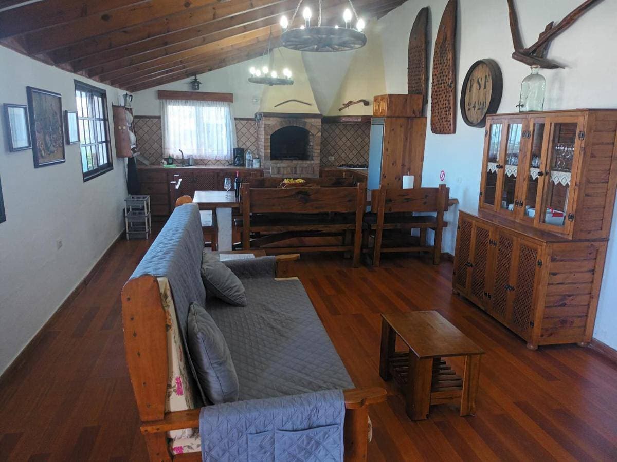 Foto 4 von 43: Two-Bedroom House