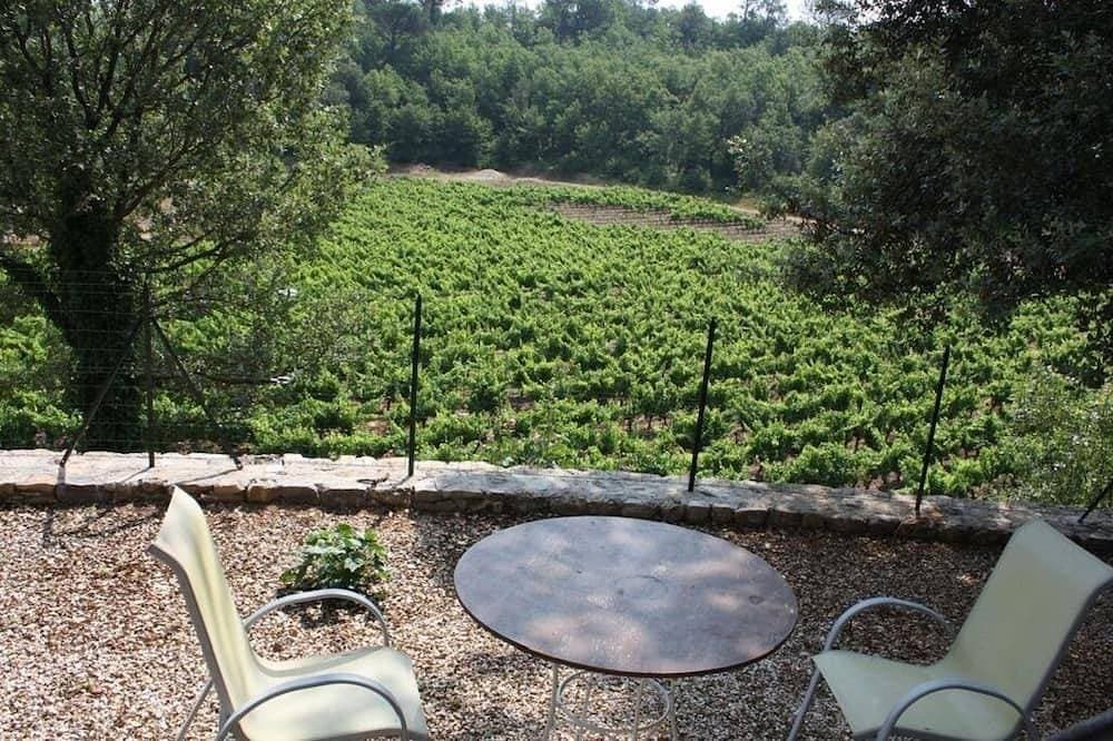 Foto 13 von 24: Cosy studo 2, detached in charming building, swimming pool in the middle of vineyards
