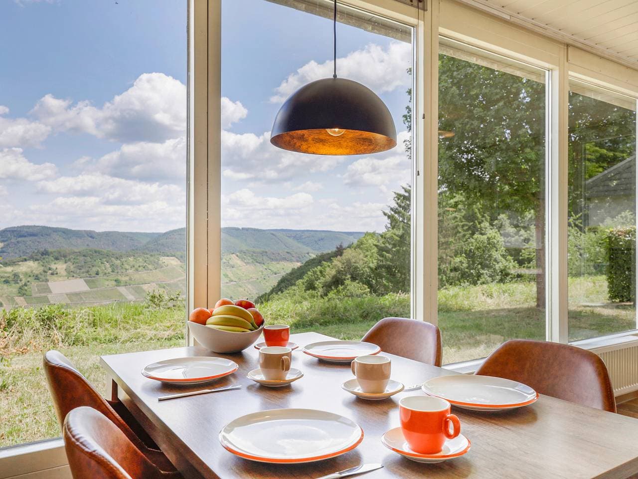Foto 4 von 27: Bungalow für 4 Personen mit Balkon/Terrasse
