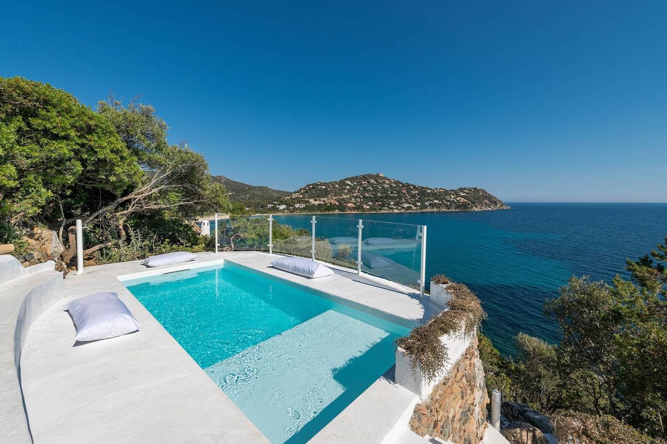 Seafront Villa with private pool 1