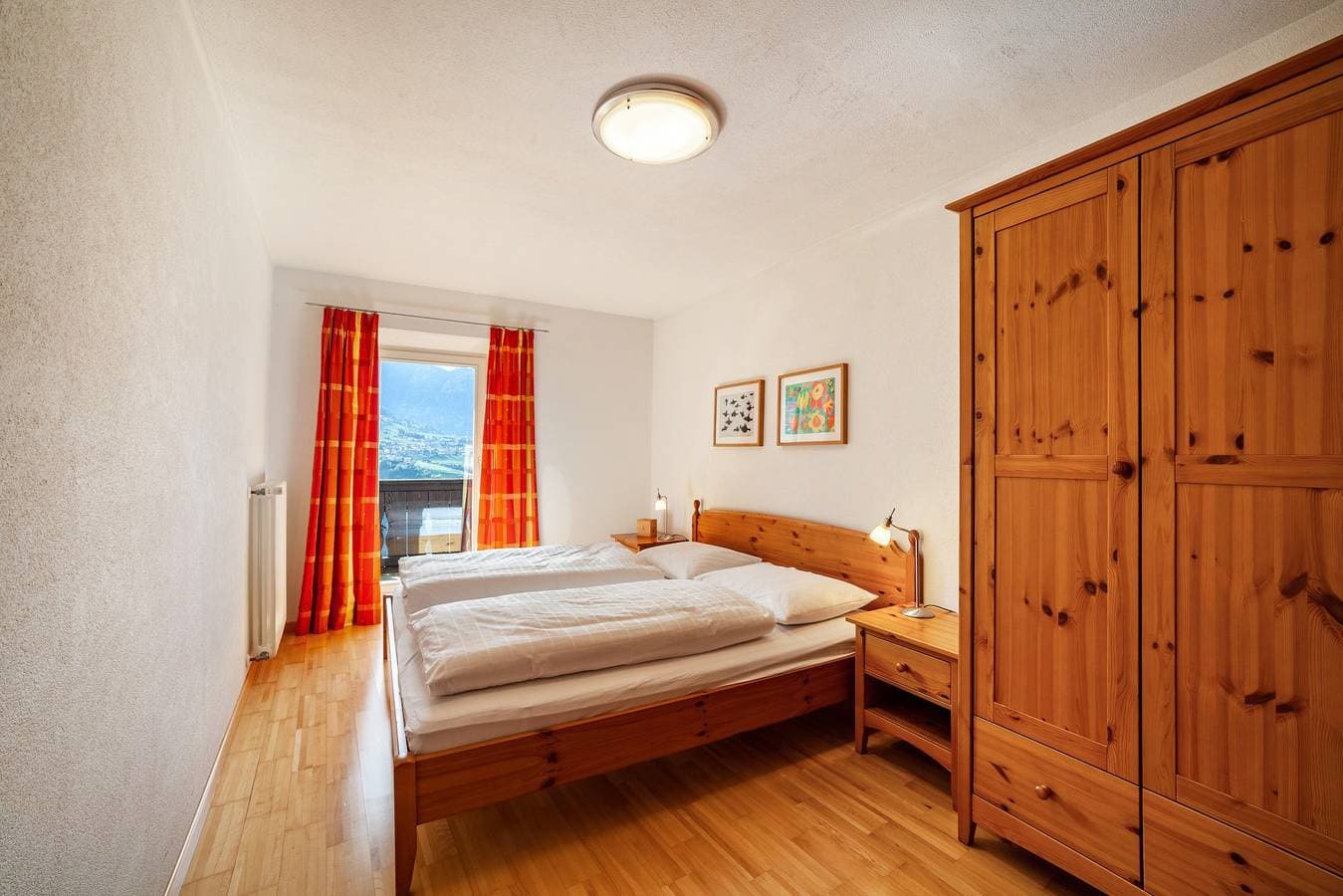 Foto 13 von 40: Ferienwohnung "Gasserhof - Gravenstein" mit Bergblick, Gemeinschaftsgarten & WLAN