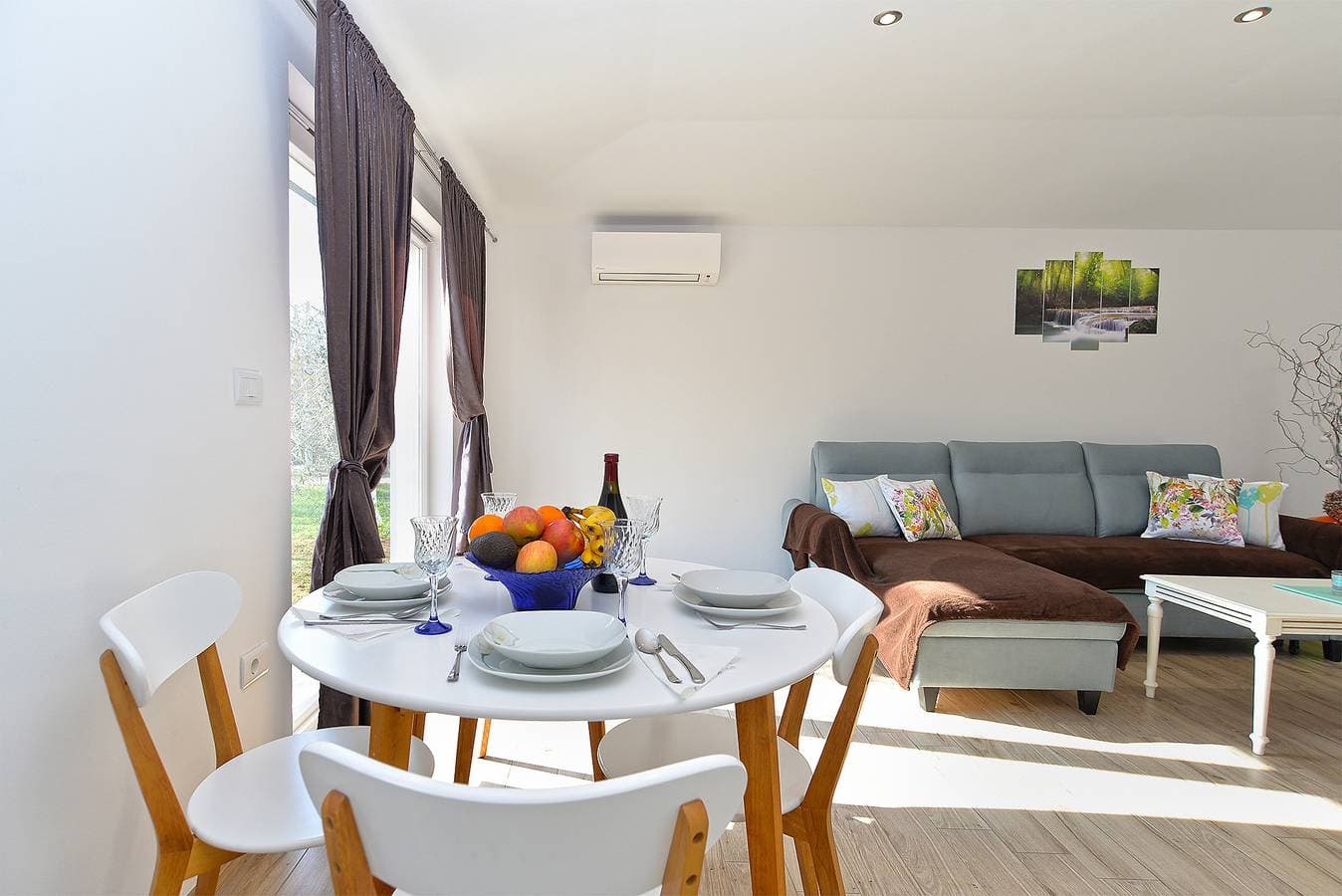 Foto 13 von 35: Ferienhaus für 6 Personen mit Terrasse