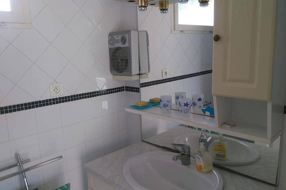 Foto 5 von 21: \"Le Patio\" Gites Für Zwei Menschen Mit Pool