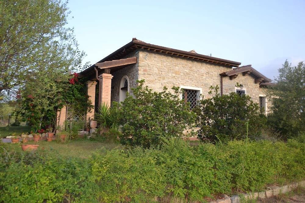Foto 7 von 28: Casa Santina Haus in einem großen mediterranen Garten befindet