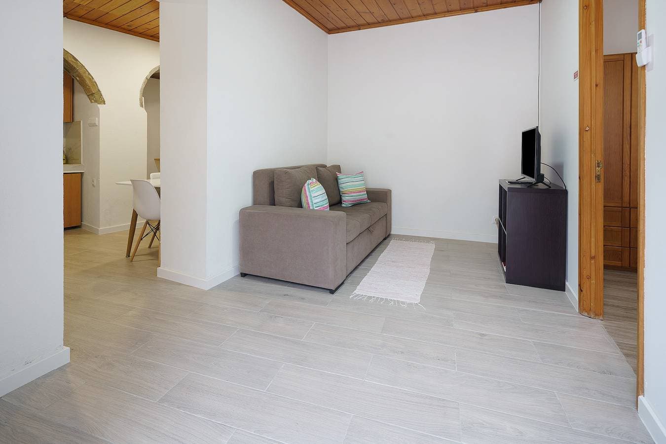 Foto 7 von 22: Ferienhaus 'Casa Flor De Laranjeira' mit Gemeinschaftsterrasse, WLAN und Klimaanlage