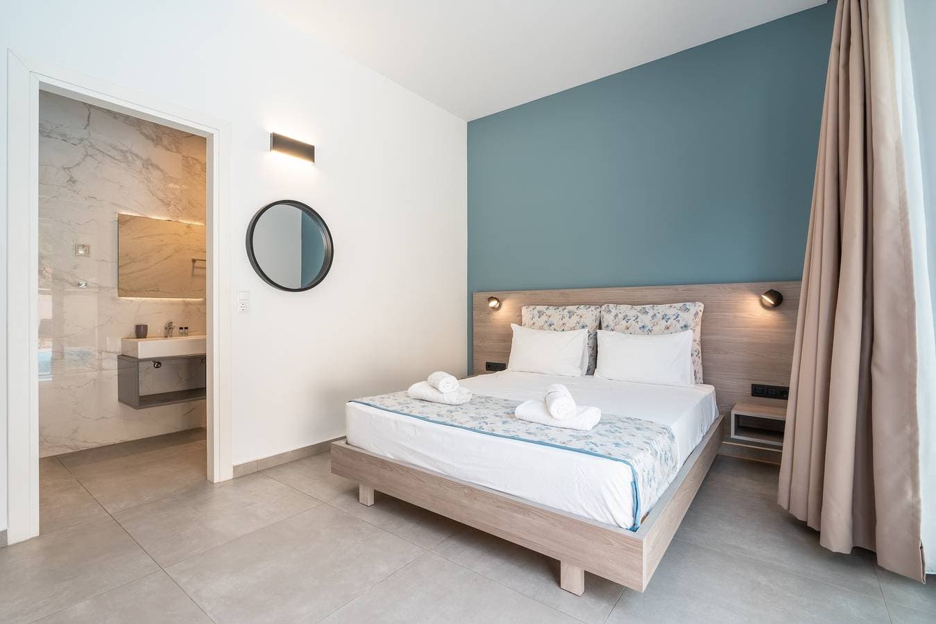 Foto 6 von 20: Ferienwohnung 'Tesoro Del Mare mit Privat Pool 2' mit Bergblick, WLAN und Klimaanlage