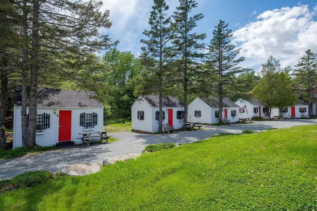 Foto 7 von 25: 14 1Br Cottage in Bar Harbor Open Hearth Inn