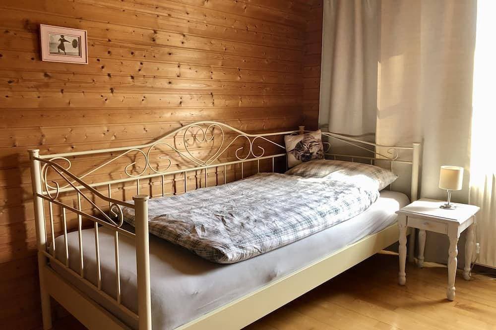 Foto 5 von 30: Ostsee - Romant. Ferienhaus / Ferienwohnung nahe Scharbeutz u Eutin mit Alpakas