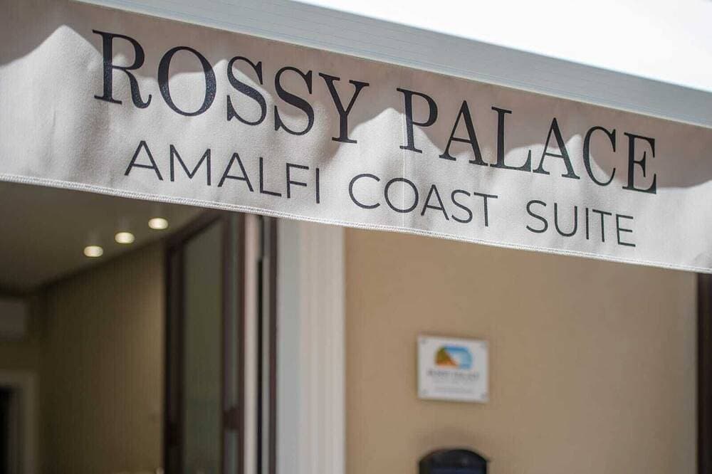 Foto 9 von 30: RossyPalace - Amalficoast Suites