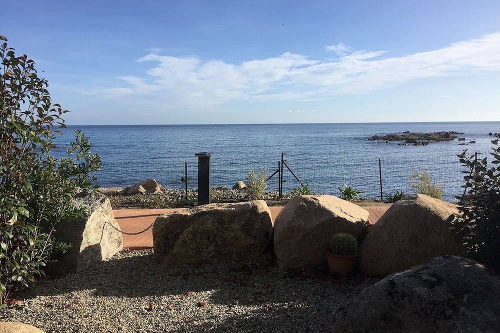 Foto 9 von 26: Wohnungsfüße im Wasser in Solenzara